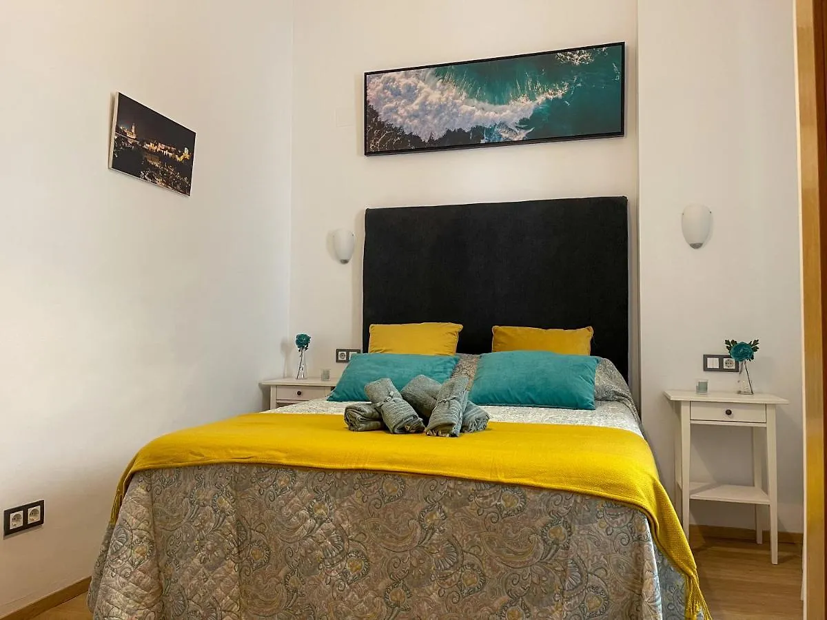 Quiet Apartment In The Heart Of Malaga Pool & Free Parking