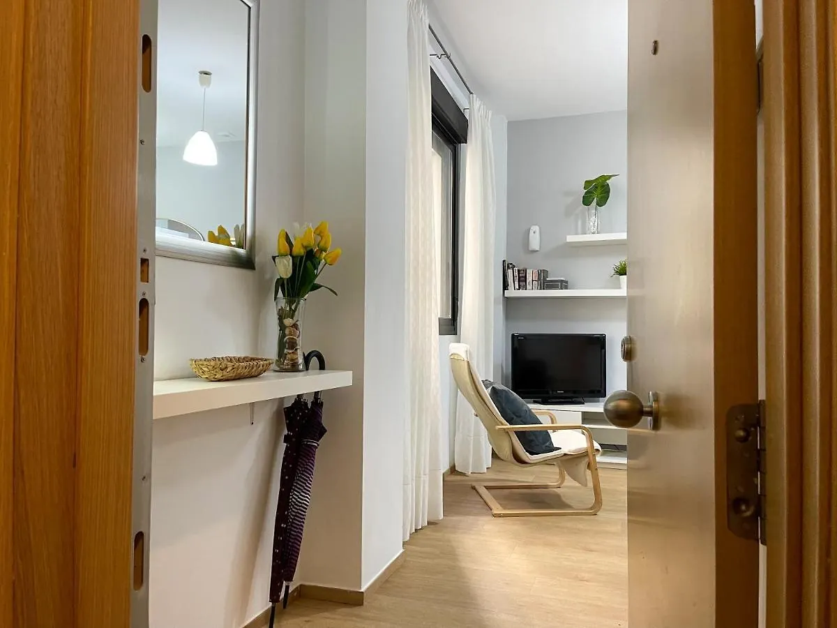 Quiet Apartment In The Heart Of Malaga Pool & Free Parking